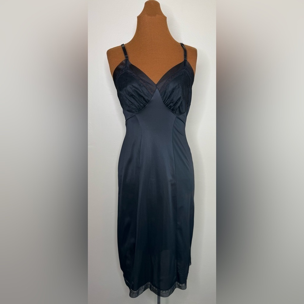 Vintage Seamprufe 1950’s Black Satin Chemise Slip Size 32
